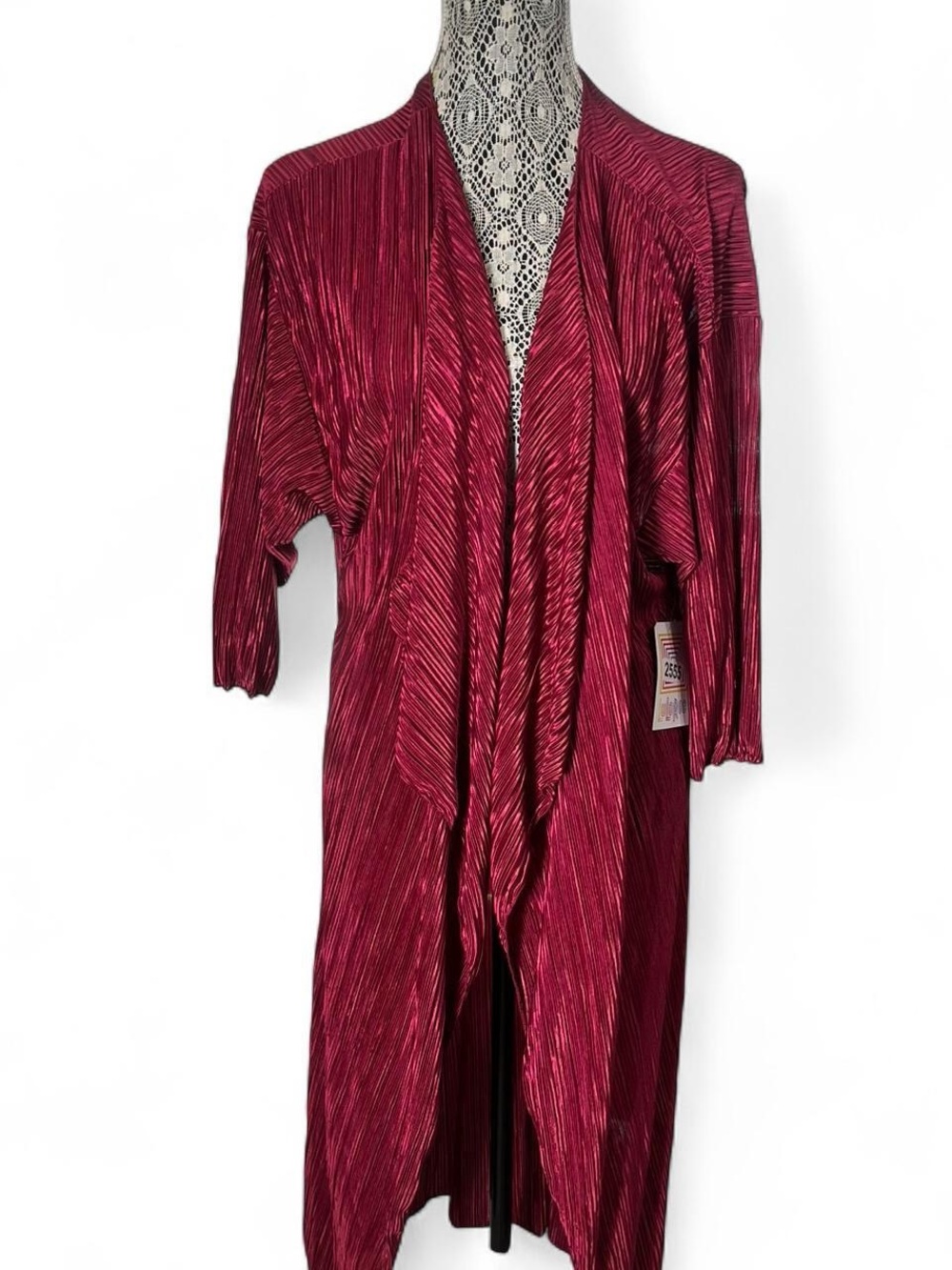 LuLaRoe Plissé Open-Front Robe in Wine